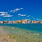 Daire Sladic Betina (Sibenik-Knin)