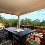 Sladic * Betina (Sibenik-Knin)