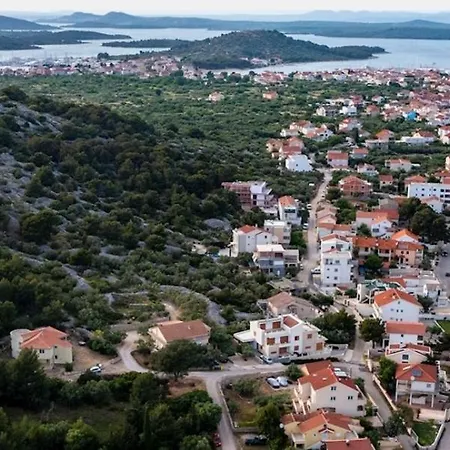 Sladic * Betina (Sibenik-Knin)