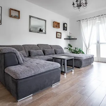 Apartamento Sladic *