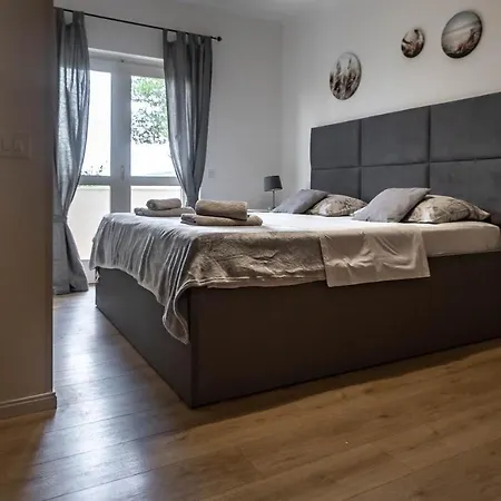 Sladic Apartment *