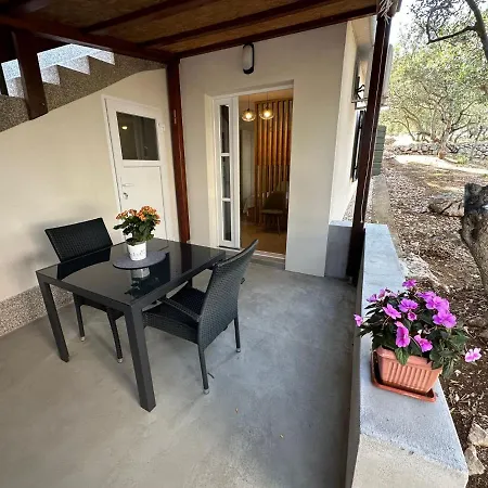 Apartment Sladic Betina (Sibenik-Knin)