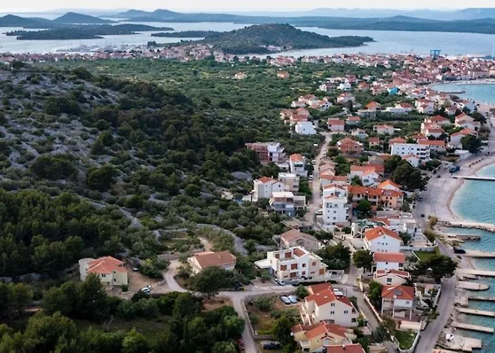 Sladic * Betina (Sibenik-Knin)
