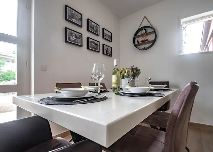 Sladic Betina (Sibenik-Knin)