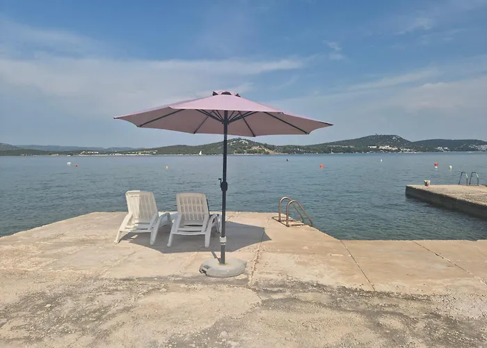 Sladic * Betina (Sibenik-Knin)