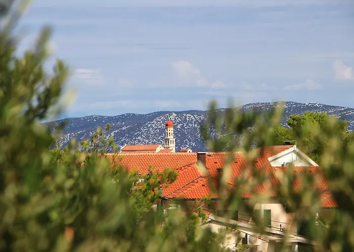 Sladic * Betina (Sibenik-Knin)